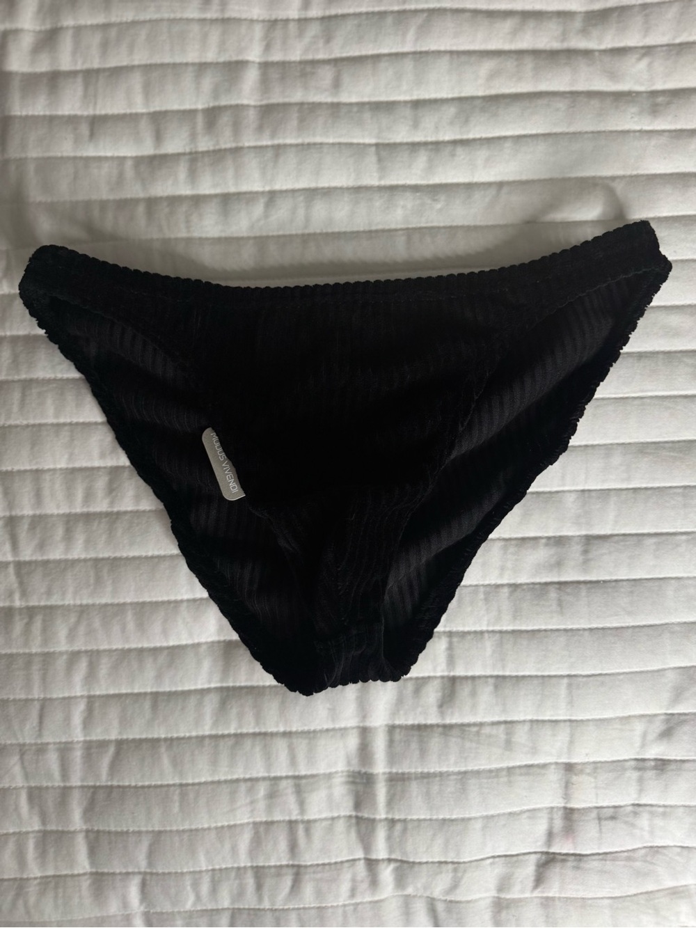 MODUS VIVENDI Men's Black Ribbed Briefs - Classic Comfort